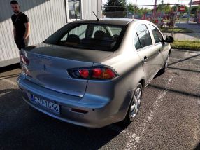 Mitsubishi Lancer - 2012