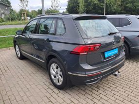 Volkswagen Tiguan - 2021