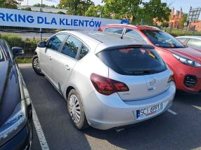 Opel Astra - 2012