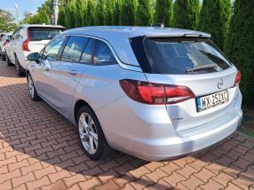 Opel Astra - 2016