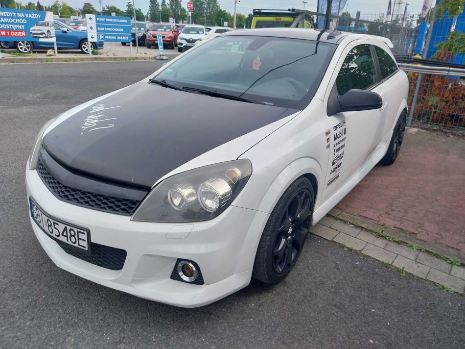 Opel Astra - 2010