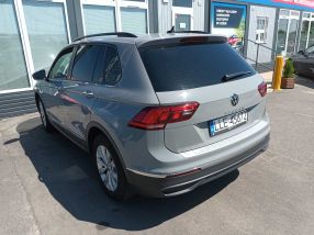 Volkswagen Tiguan - 2021