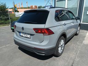 Volkswagen Tiguan - 2021