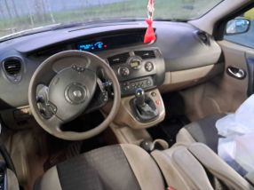 Renault Megane Scenic - 2004