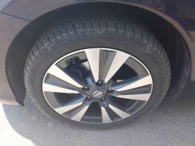 Nissan Pulsar - 2015