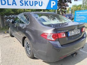 Honda Accord - 2010