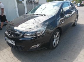 Opel Astra - 2010