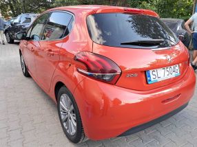 Peugeot 208 - 2016