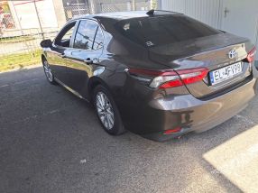 Toyota Camry - 2021