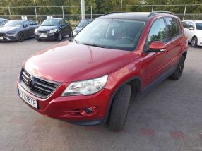 Volkswagen Tiguan - 2011