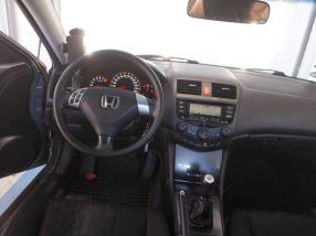 Honda Accord - 2005