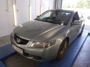 Honda Accord - 2005