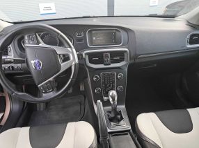 Volvo V40 Cross Country - 2013
