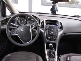 Opel Astra - 2015