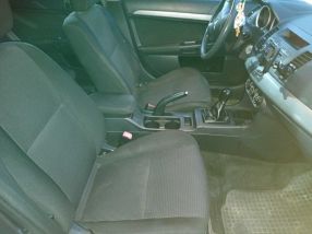 Mitsubishi Lancer - 2011