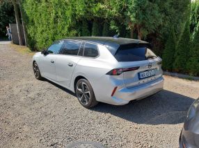 Opel Astra - 2024
