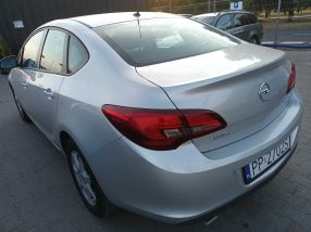 Opel Astra - 2016