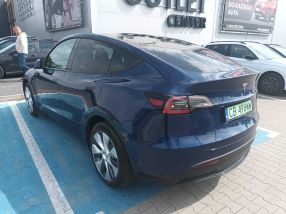 Tesla Model Y - 2023