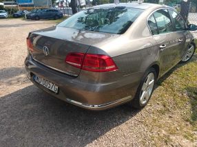Volkswagen Passat - 2010