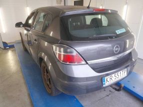 Opel Astra - 2012