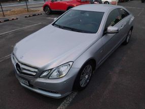 Mercedes-Benz E - 2010