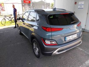 Hyundai Kona - 2021