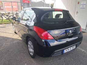 Peugeot 308 - 2011
