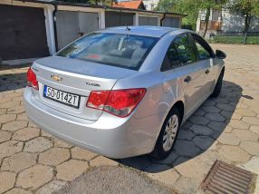 Chevrolet Cruze - 2011