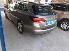Opel Astra - 2017