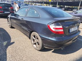 Mercedes-Benz C - 2005