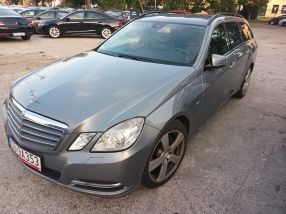 Mercedes-Benz E - 2011