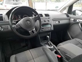 Volkswagen Touran - 2012