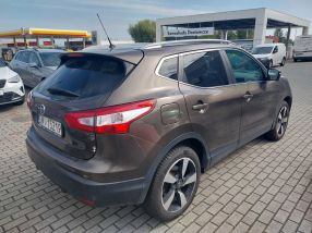 Nissan Qashqai - 2015