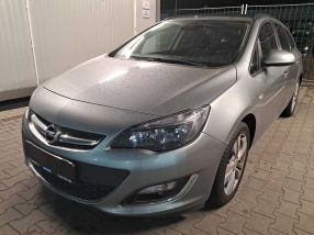 Opel Astra - 2013