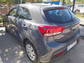 Kia Rio - 2021