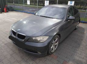 BMW 3 - 2005