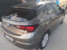 Opel Astra - 2020