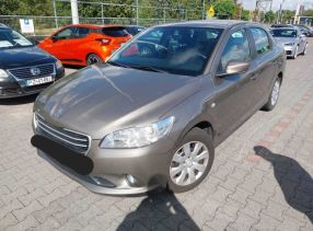 Peugeot 301 - 2015