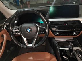 BMW 5 - 2021