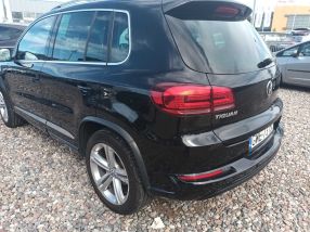 Volkswagen Tiguan - 2015