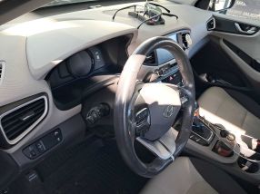Hyundai Ioniq - 2016
