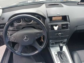 Mercedes-Benz C - 2010