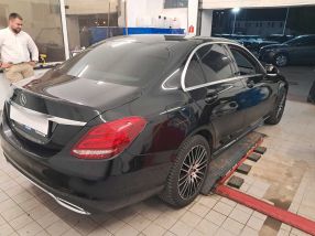 Mercedes-Benz C - 2017