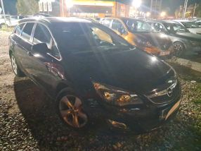 Opel Astra - 2011