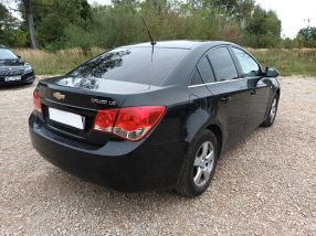 Chevrolet Cruze - 2010