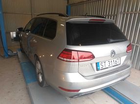 Volkswagen Golf - 2017