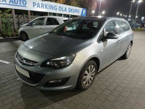 Opel Astra - 2013