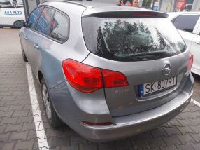 Opel Astra - 2013