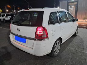 Opel Zafira - 2013