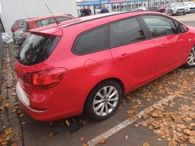 Opel Astra - 2012